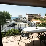 291 Isard 2 4 Apto Junto A La Playa Apartment *